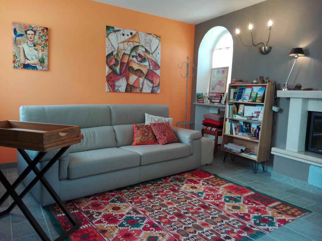 Casa Badinot ξενώνας Diano dʼAlba Εξωτερικό φωτογραφία