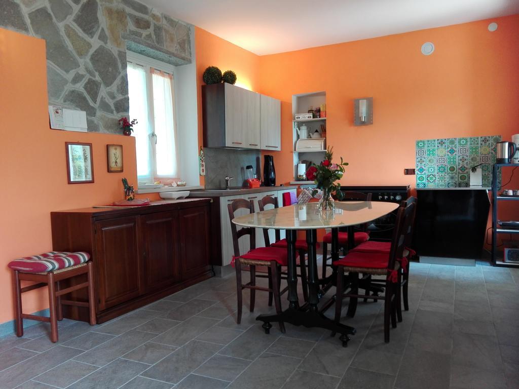 Casa Badinot ξενώνας Diano dʼAlba Εξωτερικό φωτογραφία