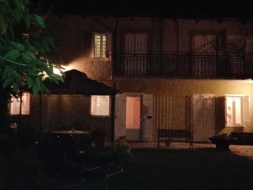 Casa Badinot ξενώνας Diano dʼAlba Εξωτερικό φωτογραφία